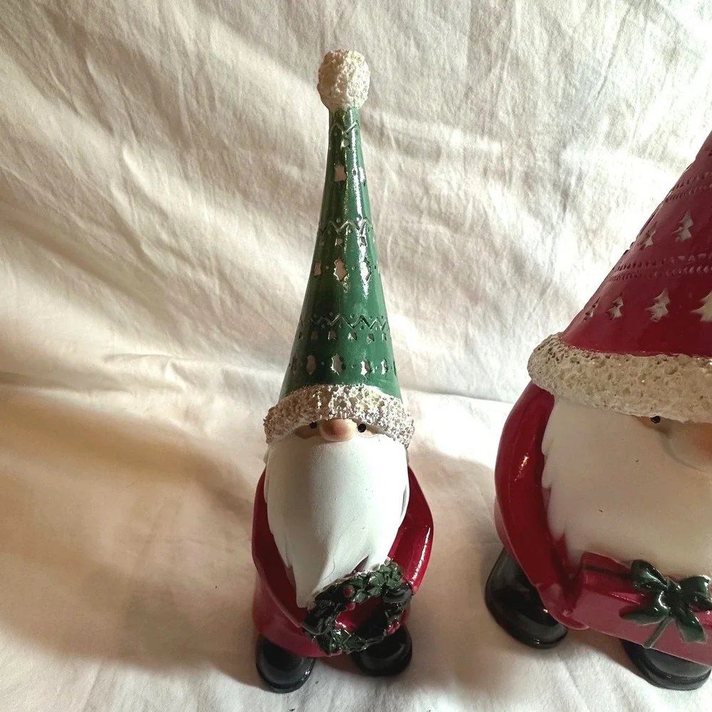Unbranded Christmas Gnome Figurine Set Red Green Excellent  Holiday Decor Winter